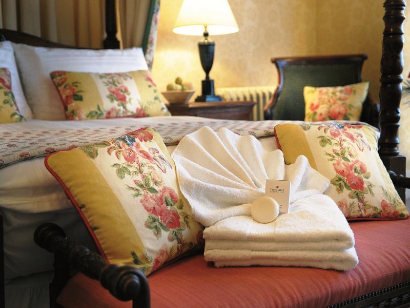 The Bear Hotel Devizes Esterno foto