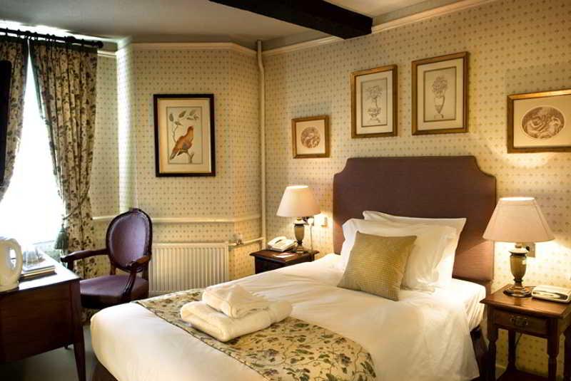 The Bear Hotel Devizes Esterno foto