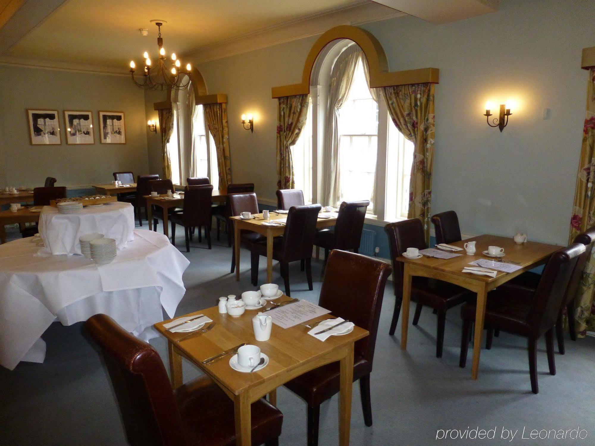 The Bear Hotel Devizes Esterno foto