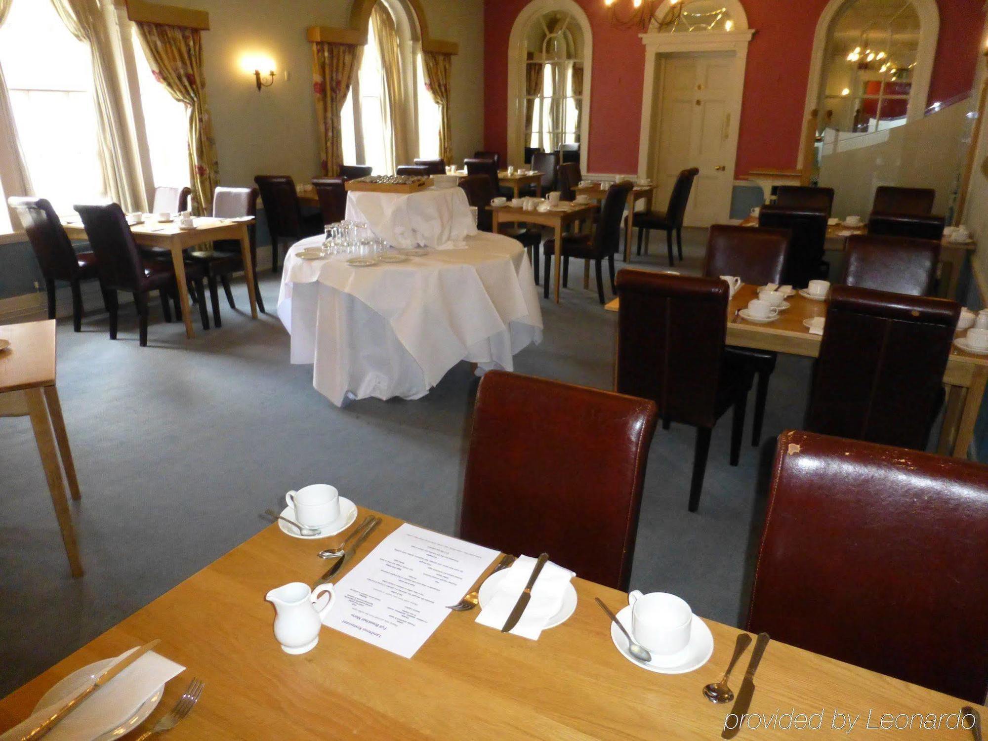 The Bear Hotel Devizes Esterno foto