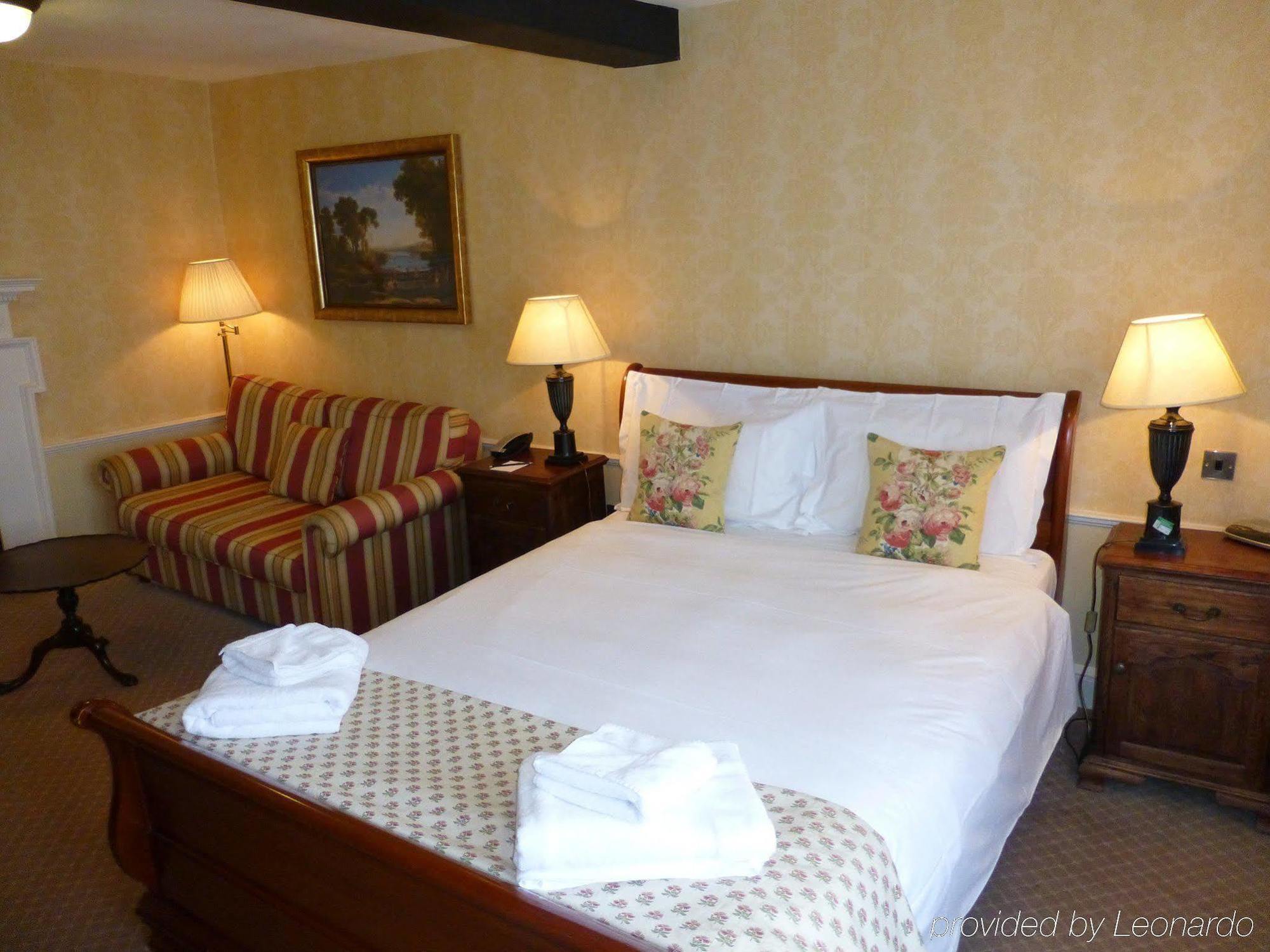The Bear Hotel Devizes Esterno foto