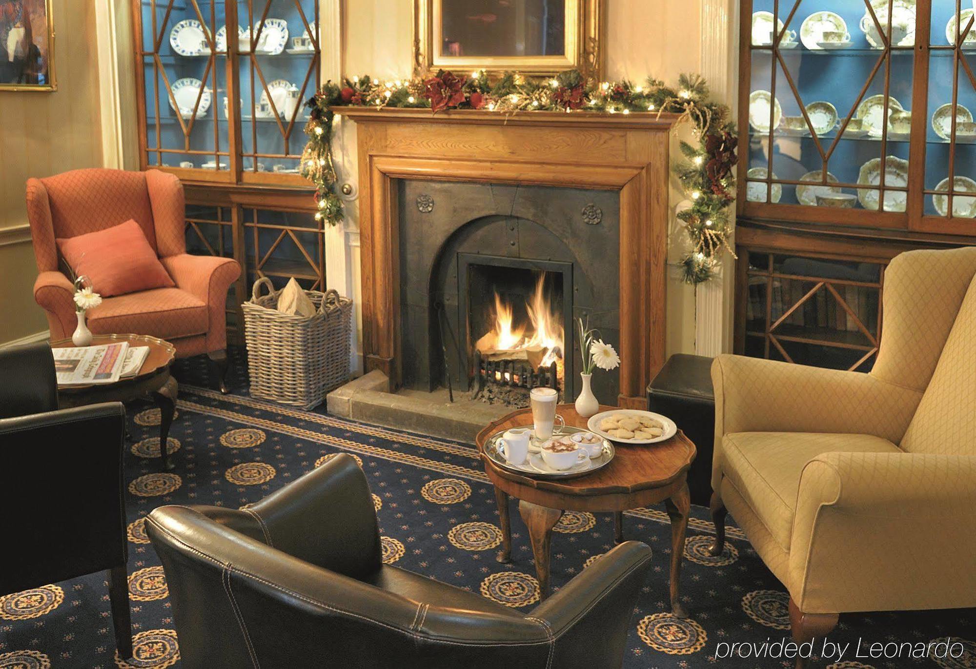 The Bear Hotel Devizes Esterno foto