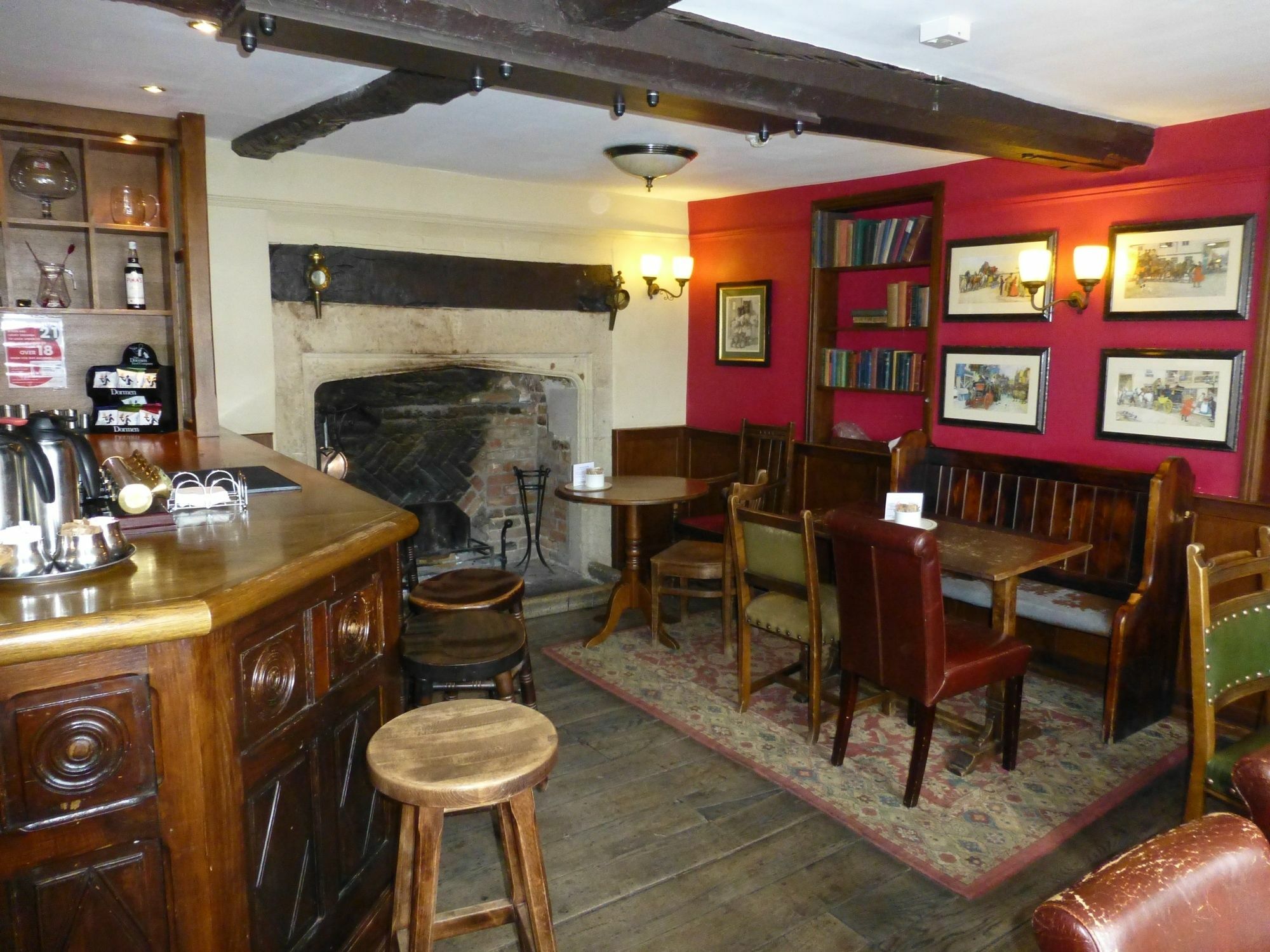 The Bear Hotel Devizes Esterno foto